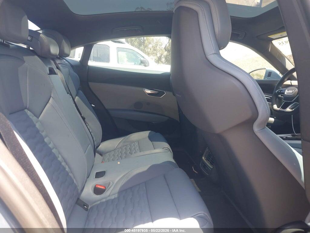 WAUFJBFW1R7004641 2024 AUDI E-TRON GT photo no. 8