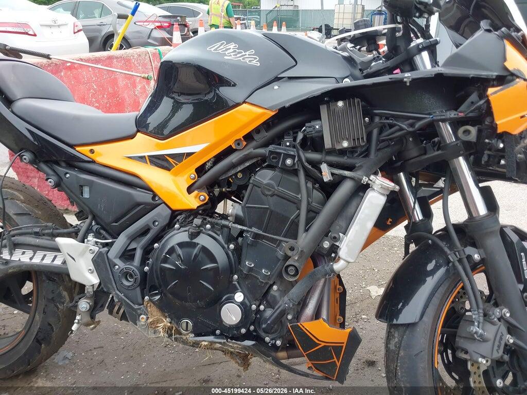 JKAEXEK17KDA30416 2019 KAWASAKI EX650 photo no. 8