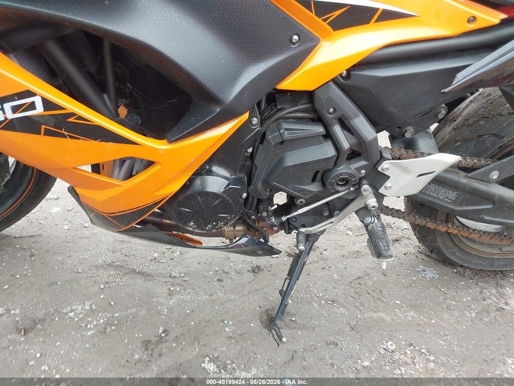 JKAEXEK17KDA30416 2019 KAWASAKI EX650 photo no. 9