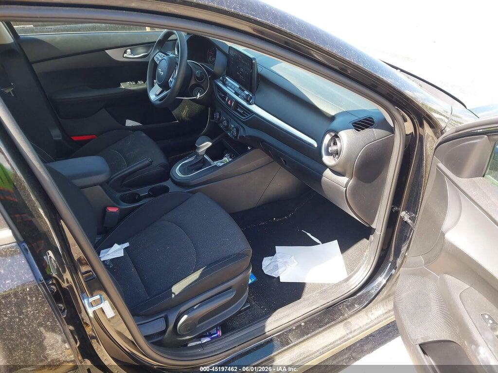 3KPF24AD1PE545302 2023 KIA FORTE photo no. 5