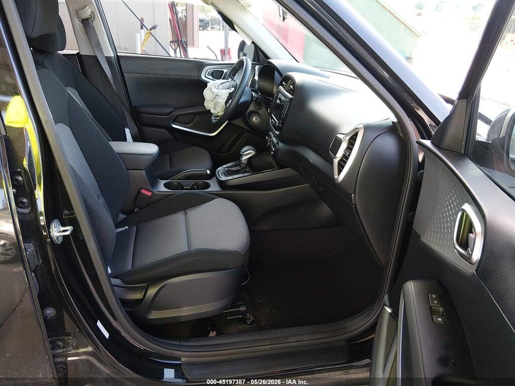 KNDJ23AU9P7845206 2023 KIA SOUL photo no. 5