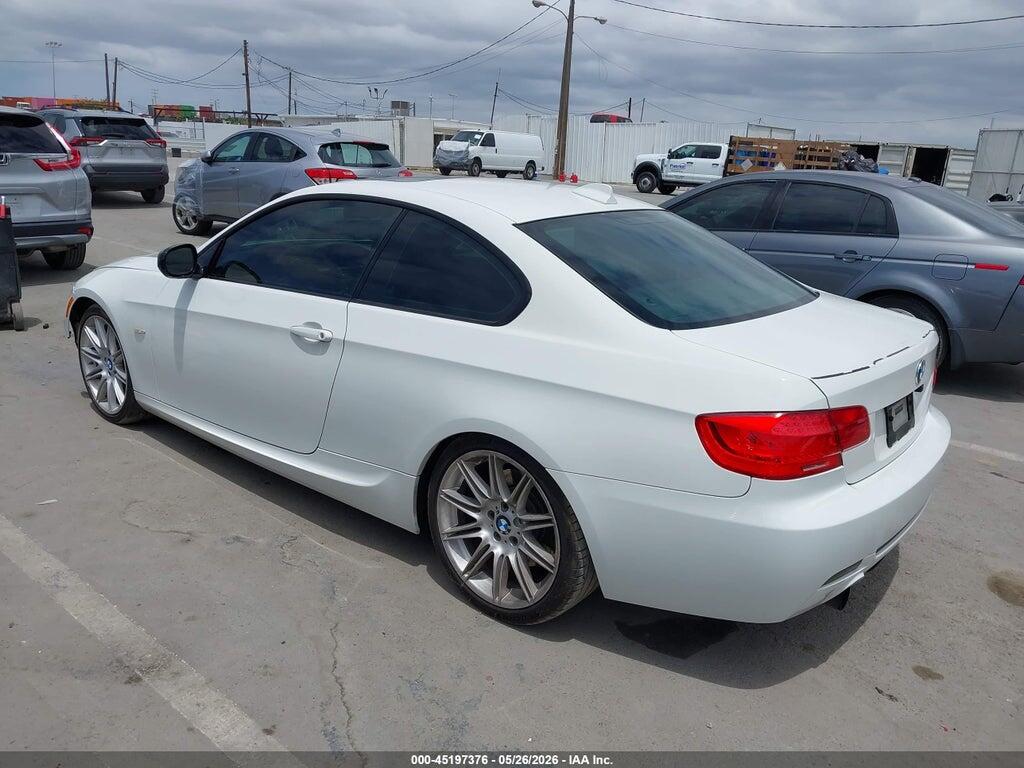 WBAKG1C52BE362853 2011 BMW 335IS photo no. 3