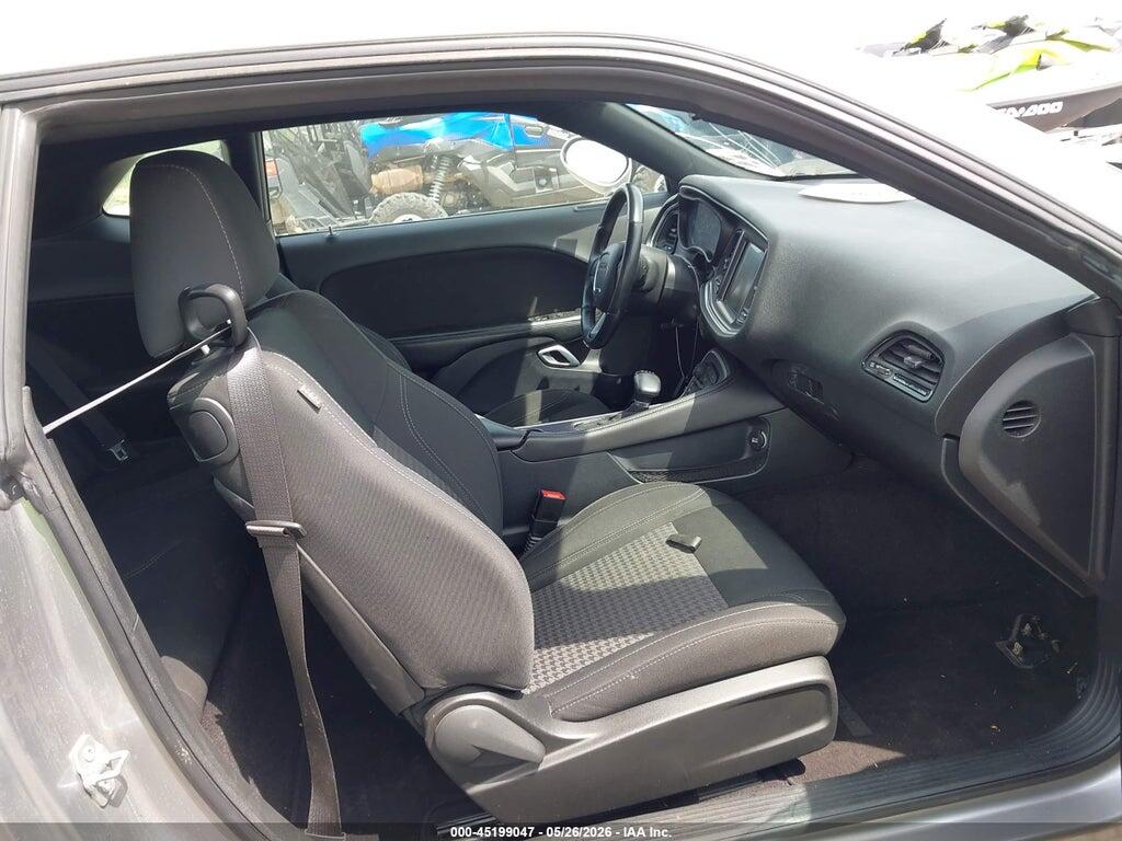 2C3CDZAG6GH202854 2016 DODGE CHALLENGER photo no. 5
