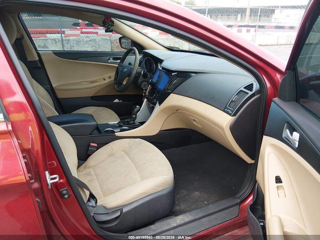 5NPEB4AC9BH069694 2011 HYUNDAI SONATA photo no. 5