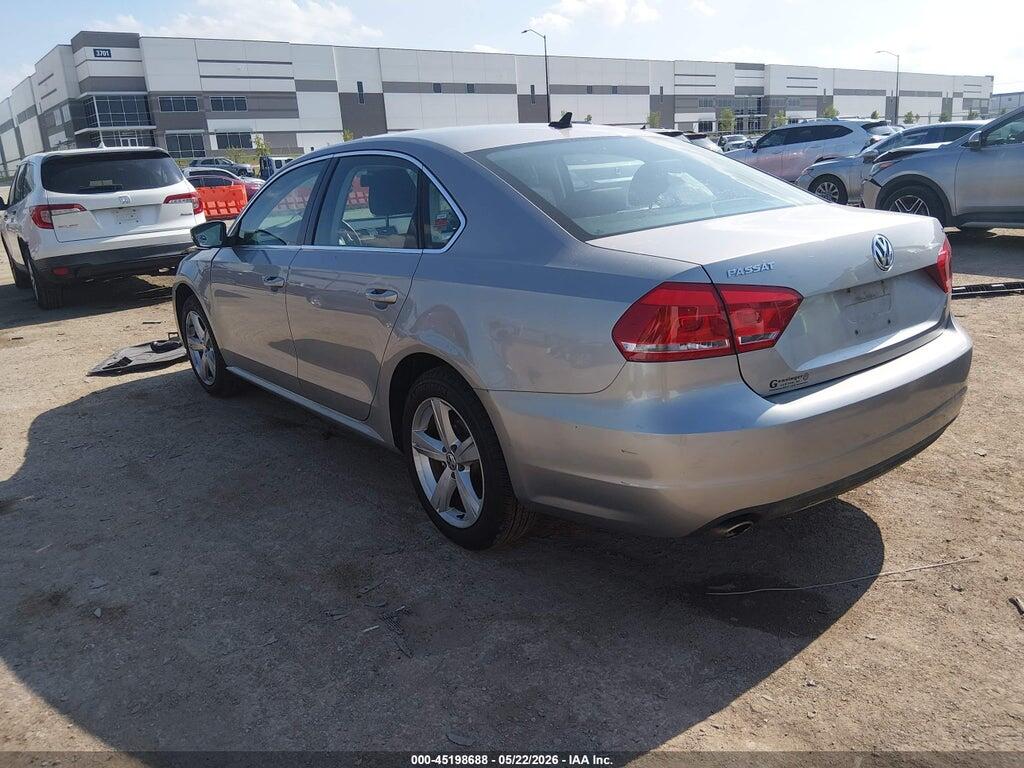 1VWBP7A32DC021102 2013 VOLKSWAGEN PASSAT photo no. 3