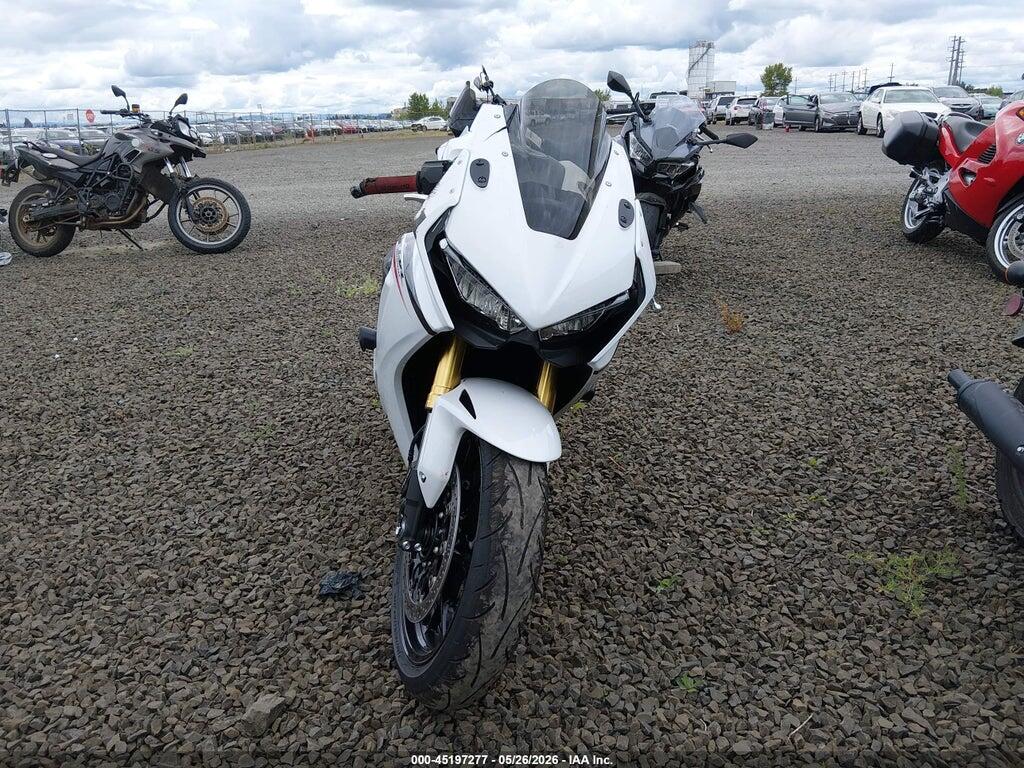 JH2SC7711TK900462 2026 HONDA CBR1000 photo no. 5