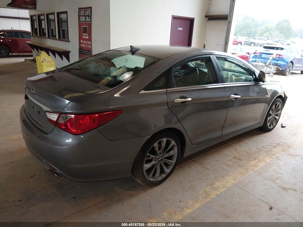 5NPEC4ACXBH214562 2011 HYUNDAI SONATA photo no. 4
