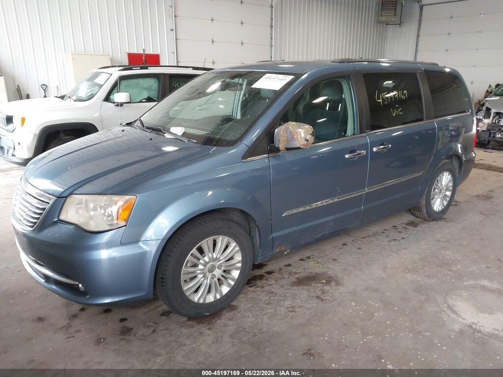 2C4RC1GG3CR134163 2012 CHRYSLER TOWN & COUNTRY photo no. 2