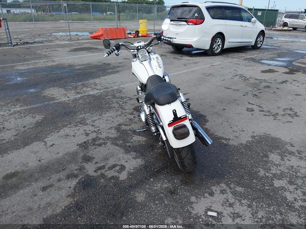 1HD1GN1346K328510 2006 HARLEY-DAVIDSON FXDLI photo no. 4