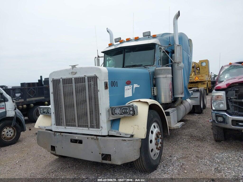 1XP5DB9X51D528390 2001 PETERBILT 379 photo no. 2