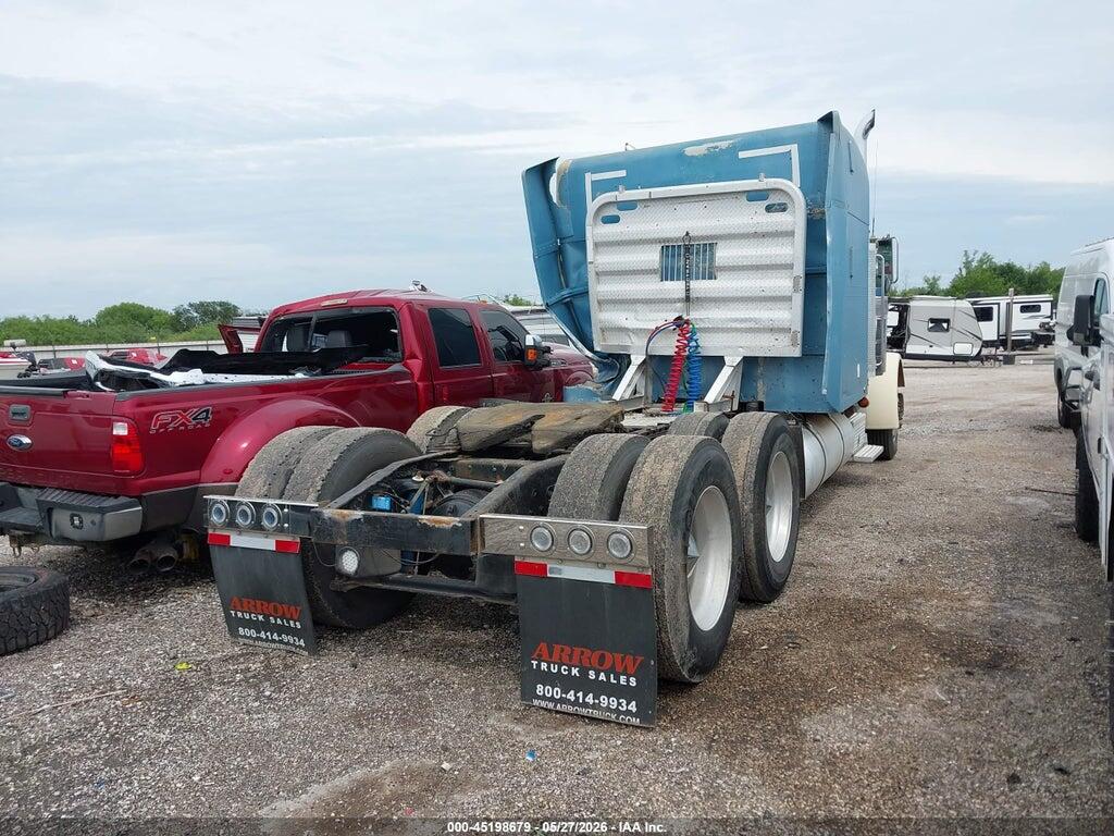 1XP5DB9X51D528390 2001 PETERBILT 379 photo no. 4