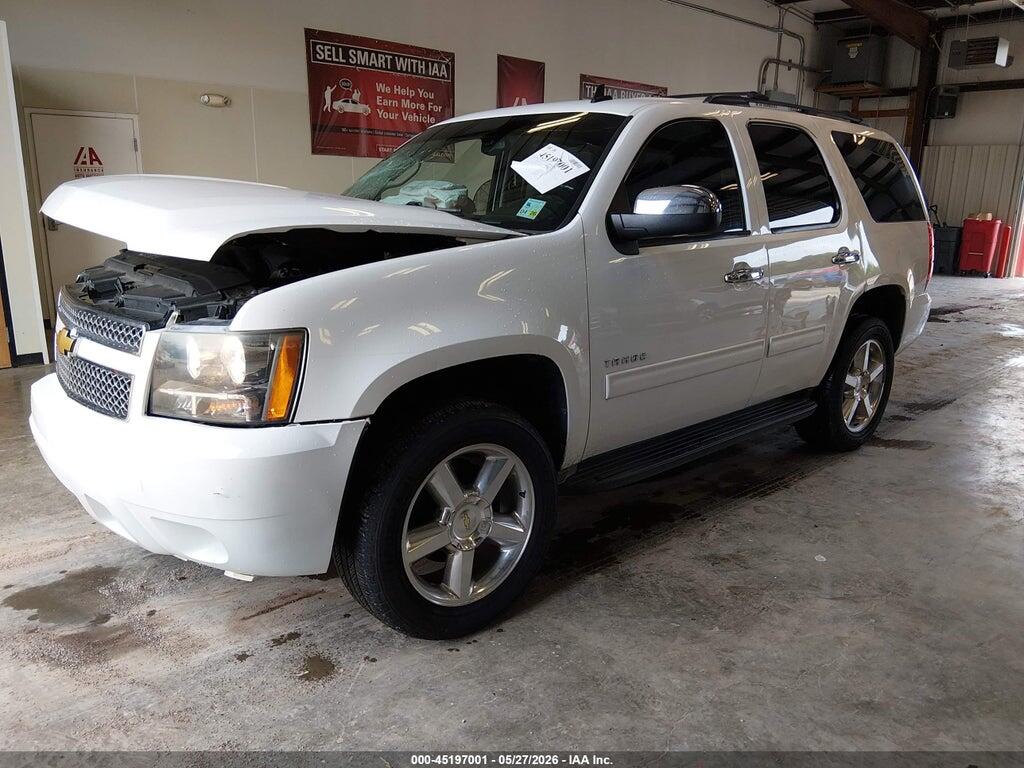 1GNSCAE08DR367722 2013 CHEVROLET TAHOE photo no. 2