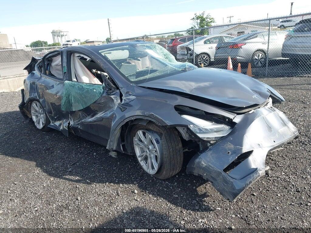 7SAYGDEE3NF427792 2022 TESLA MODEL Y photo no. 1