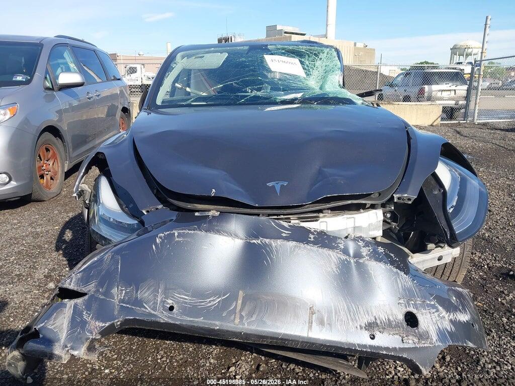 7SAYGDEE3NF427792 2022 TESLA MODEL Y photo no. 10
