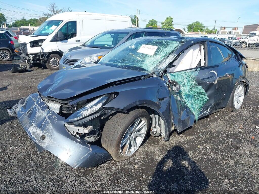 7SAYGDEE3NF427792 2022 TESLA MODEL Y photo no. 2