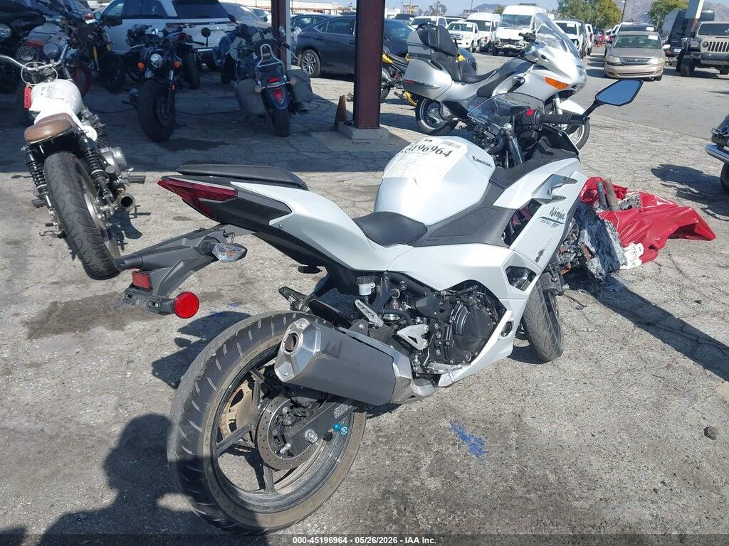 ML5EXGG19SDA69268 2025 KAWASAKI EX500 photo no. 4