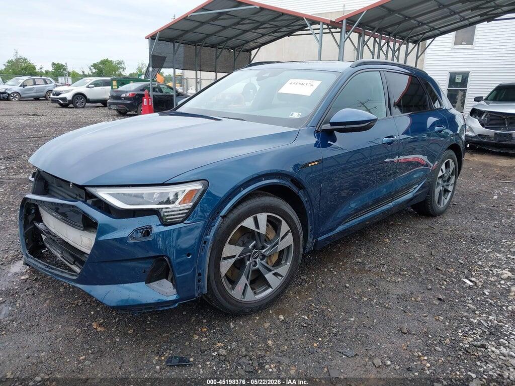 WA1AABGE9NB009784 2022 AUDI E-TRON photo no. 2