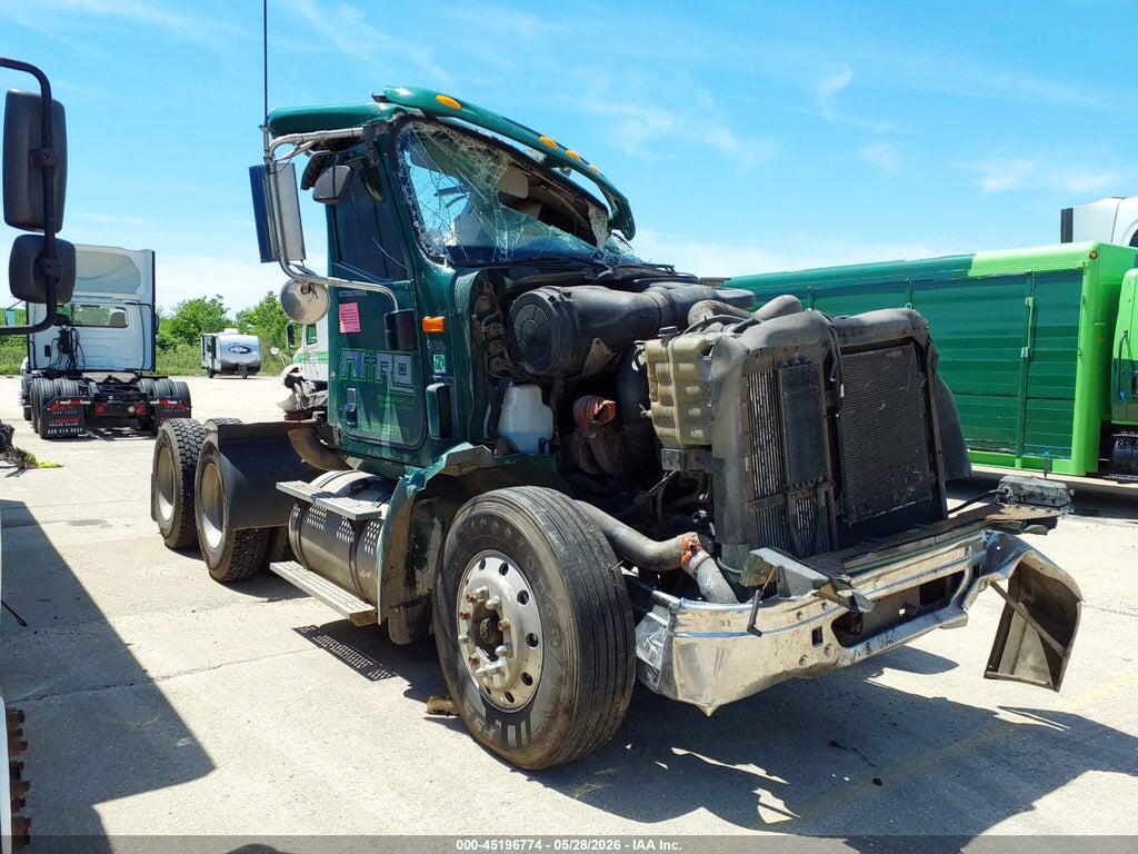 2005 INTERNATIONAL 9200 2HSCEAPR85C161146