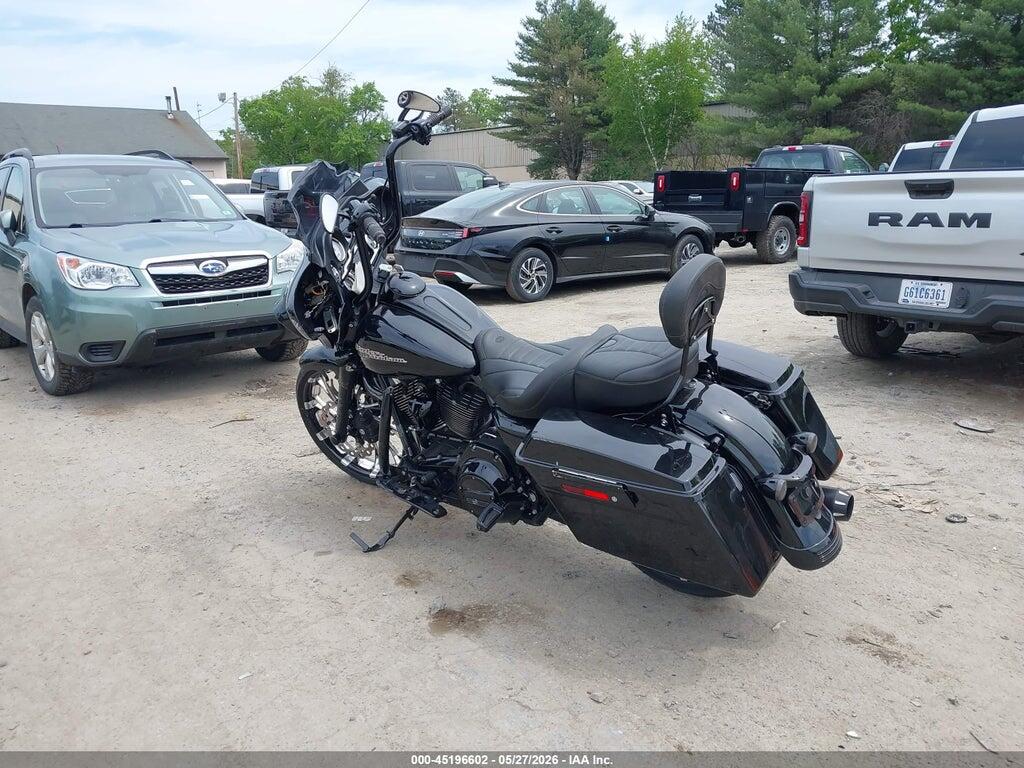 1HD1KBM16DB626125 2013 HARLEY-DAVIDSON FLHX photo no. 3