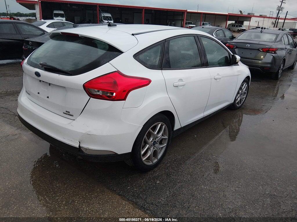 1FADP3K29FL283640 2015 FORD FOCUS photo no. 4