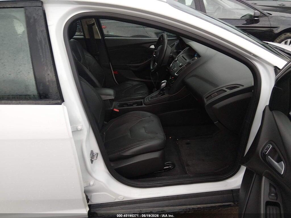 1FADP3K29FL283640 2015 FORD FOCUS photo no. 5