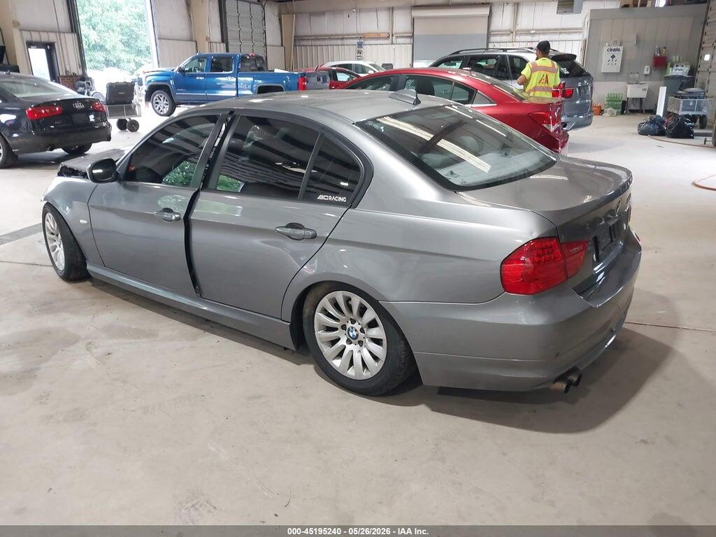 WBAPH77509NM47152 2009 BMW 328I photo no. 3