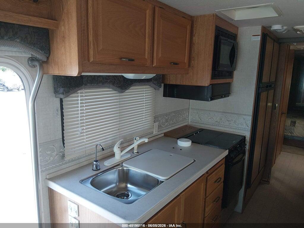 5B4MP67G243381198 2004 WORKHORSE CUSTOM CHASSIS MOTORHOME CHASSIS photo no. 12