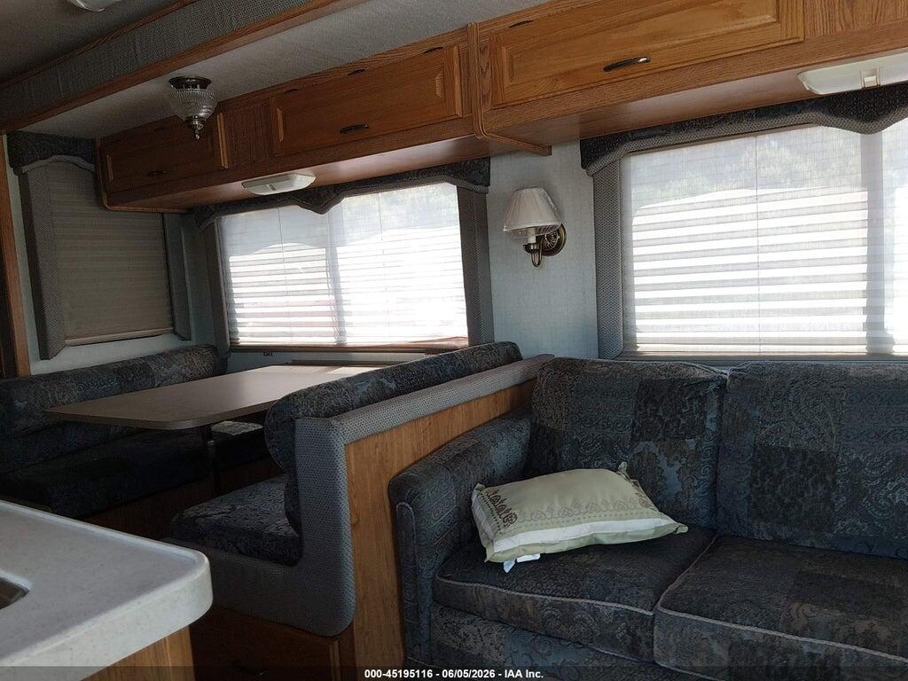 5B4MP67G243381198 2004 WORKHORSE CUSTOM CHASSIS MOTORHOME CHASSIS photo no. 5