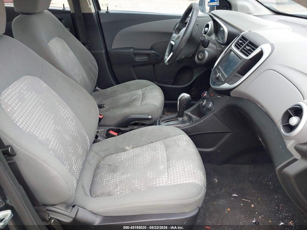1G1JB5SH8H4157044 2017 CHEVROLET SONIC photo no. 5