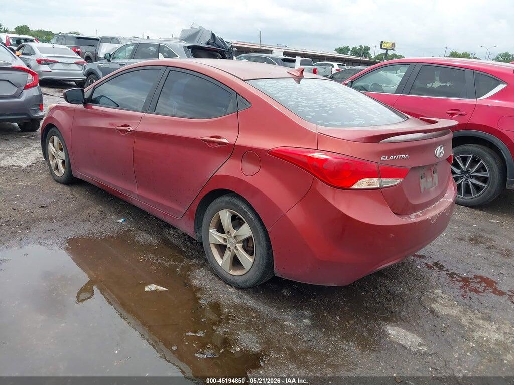 5NPDH4AE3DH334737 2013 HYUNDAI ELANTRA photo no. 3