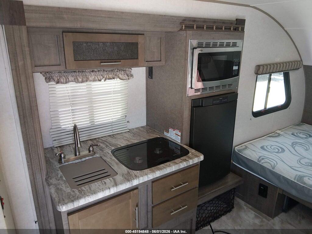 4X4TRPT14KL020991 2019 FOREST RIVER R-POD M-180 photo no. 11