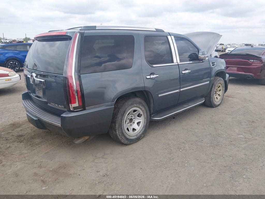 1GYUKAEF8AR175957 2010 CADILLAC ESCALADE photo no. 4