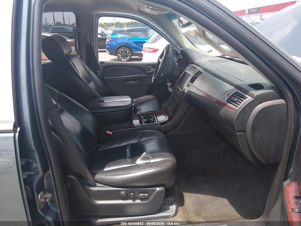 1GYUKAEF8AR175957 2010 CADILLAC ESCALADE photo no. 5