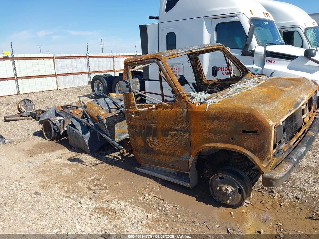 1FDKE30L7EHA42269 1984 FORD ECONOLINE photo no. 6