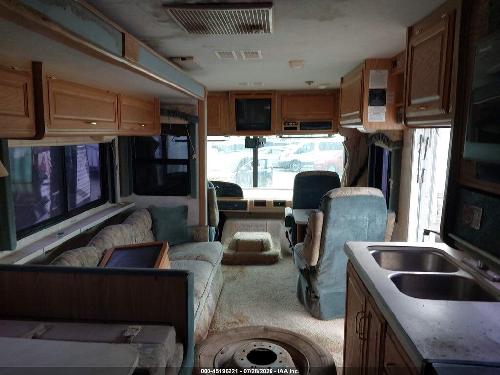 1FCNF53S9Y0A02145 2000 FORD F550 photo no. 8