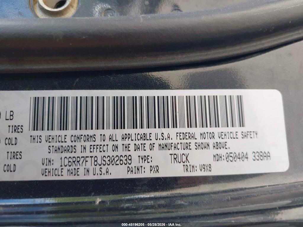1C6RR7FT8JS302639 2018 RAM 1500 photo no. 9