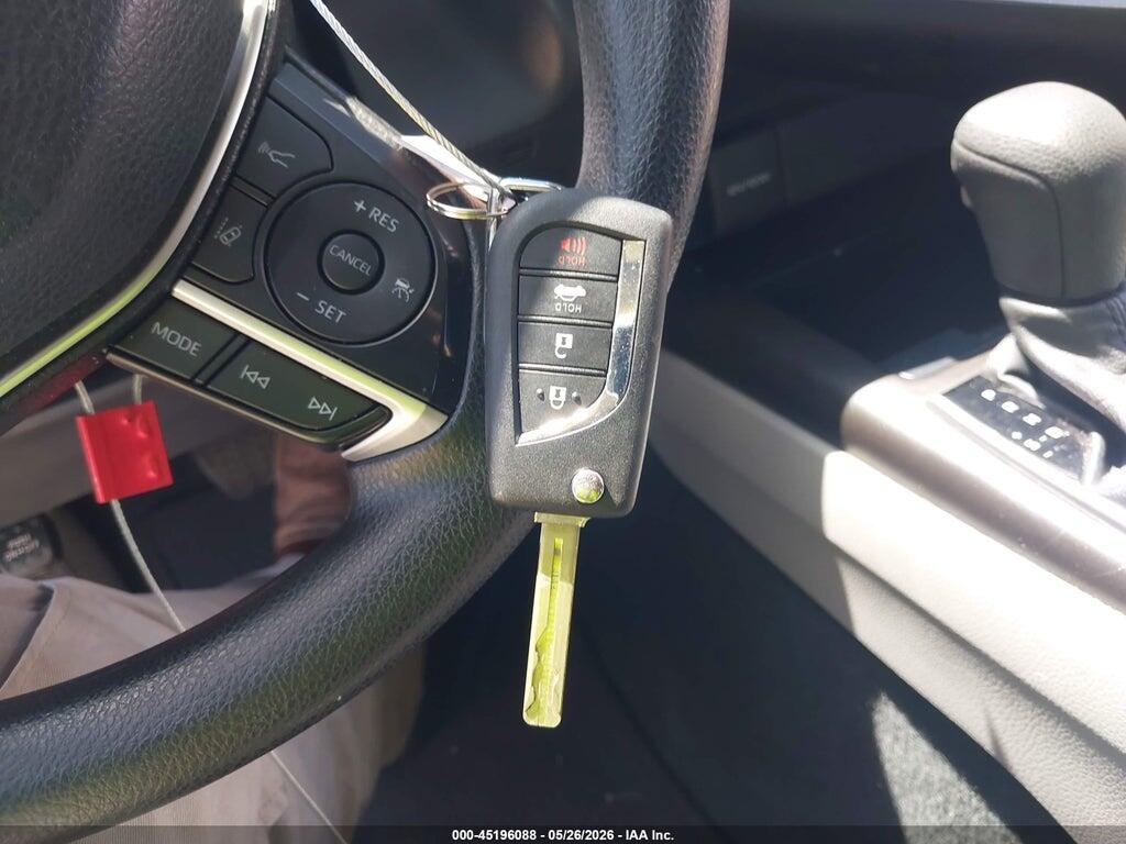 4T1C11AK9NU688530 2022 TOYOTA CAMRY photo no. 11