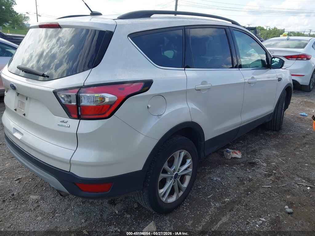 1FMCU0GD5HUC63580 2017 FORD ESCAPE photo no. 4