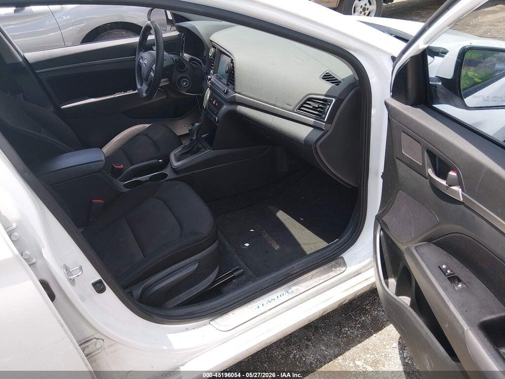 1FMCU0GD5HUC63580 2017 FORD ESCAPE photo no. 5