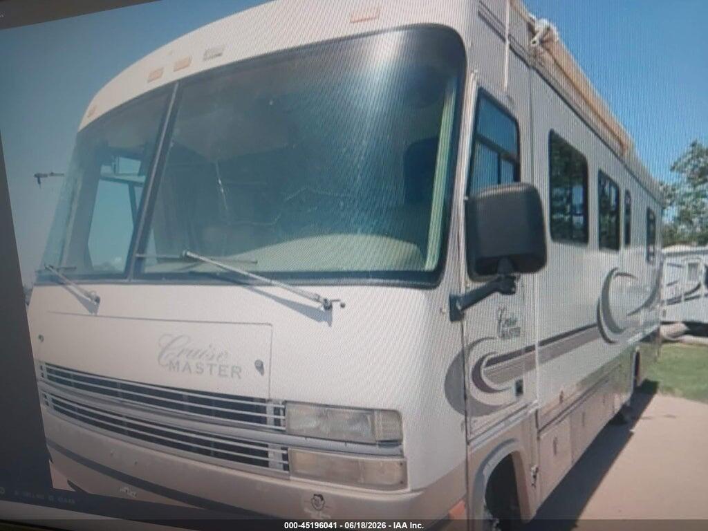3FCNF53S1XJA24928 1999 FORD F550 photo no. 2