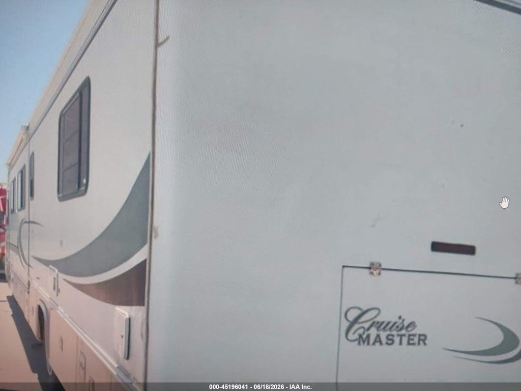 3FCNF53S1XJA24928 1999 FORD F550 photo no. 3