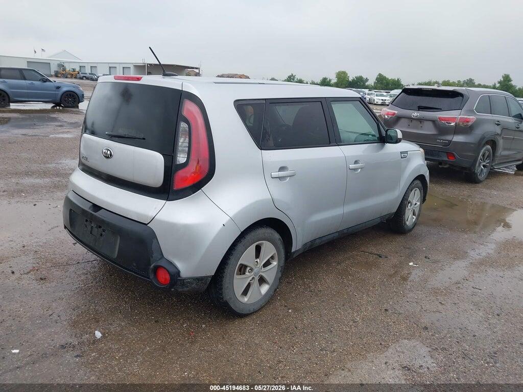 KNDJN2A23F7786801 2015 KIA SOUL photo no. 4