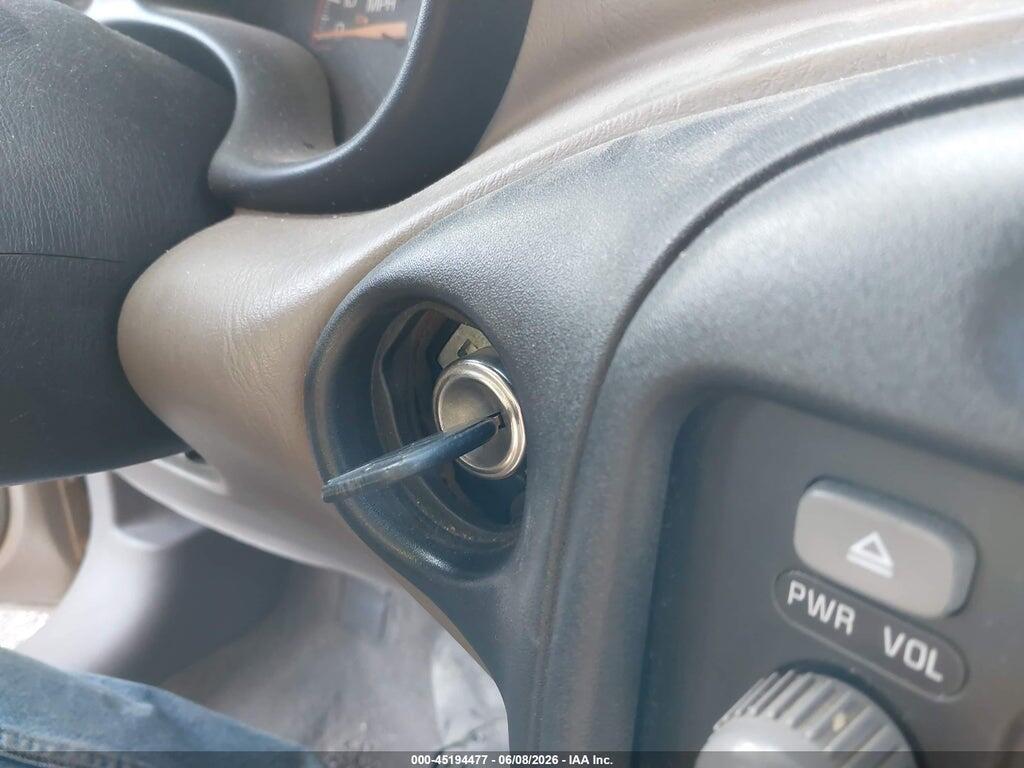 1G2NF52E24M535022 2004 PONTIAC GRAND AM photo no. 11