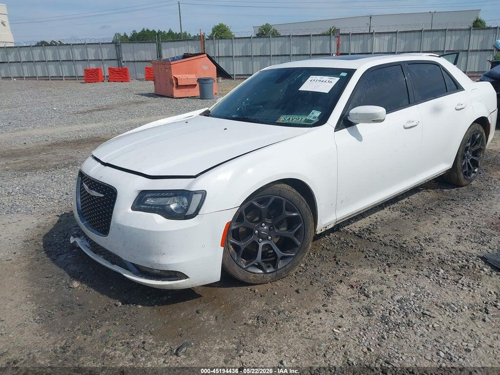 2C3CCABG3KH604925 2019 CHRYSLER 300 photo no. 2