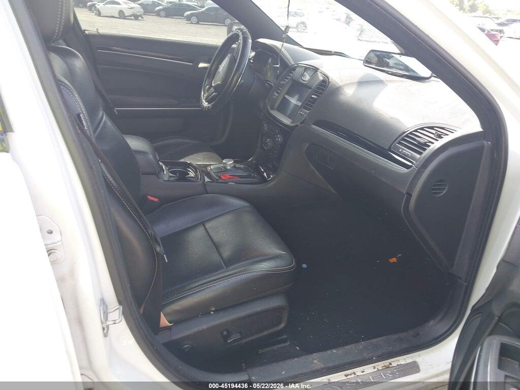 2C3CCABG3KH604925 2019 CHRYSLER 300 photo no. 5