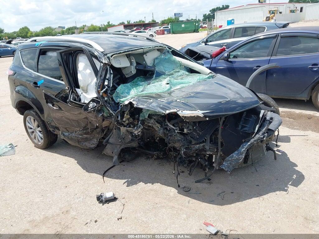 1FMCU0JD8HUC95240 2017 FORD ESCAPE photo no. 1