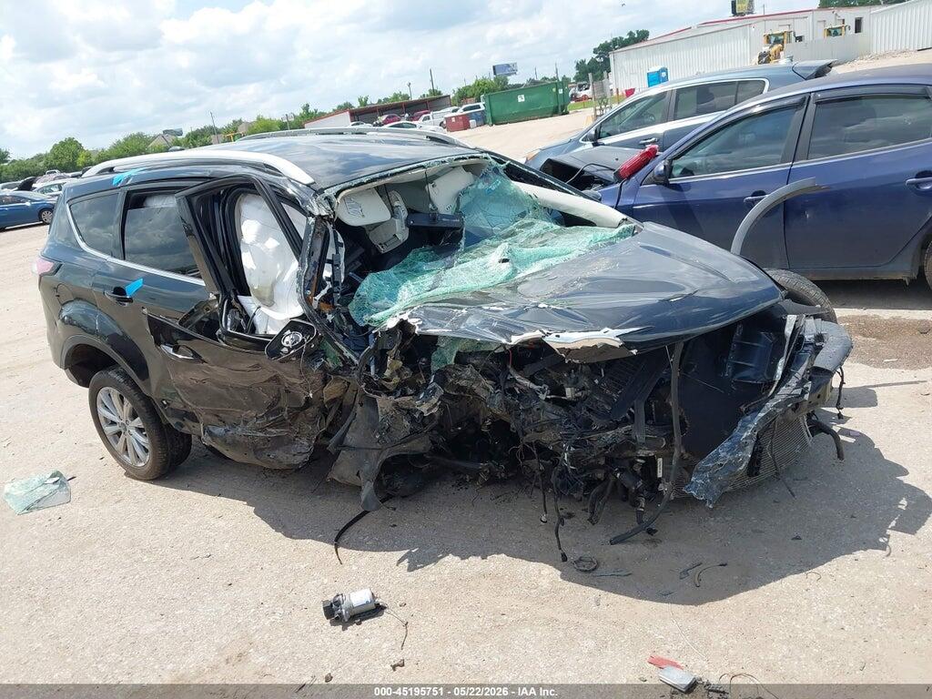 1FMCU0JD8HUC95240 2017 FORD ESCAPE photo no. 12
