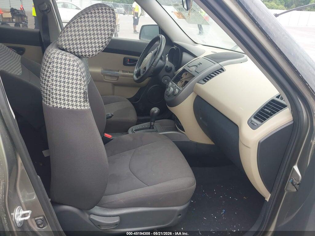 KNDJT2A22A7043836 2010 KIA SOUL photo no. 5
