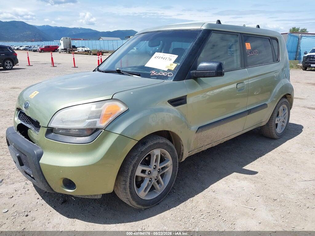 KNDJT2A25A7113507 2010 KIA SOUL photo no. 2