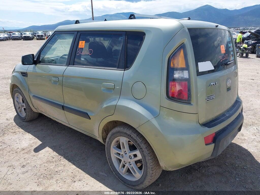 KNDJT2A25A7113507 2010 KIA SOUL photo no. 3